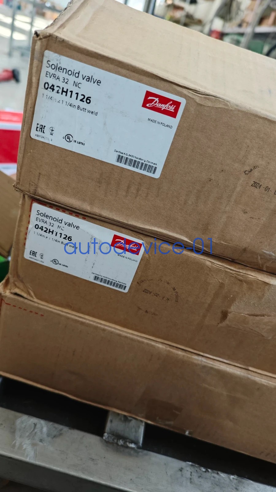 1PCS DANFOSS EVRA32 042H1126 solenoid brand new Fast Ship DHL/FedEx