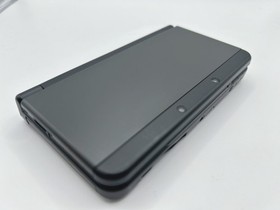 [A-rank] New Nintendo 3DS console Black with Charger/Stylus
