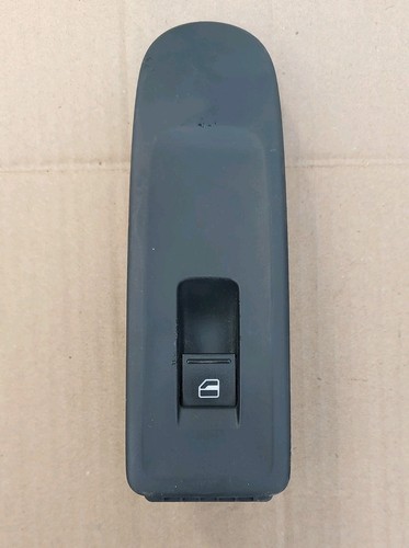 2010 VW GOLF MK6 PASSENGER SIDE FRONT ELECTRIC WINDOW SWITCH 5K0867256