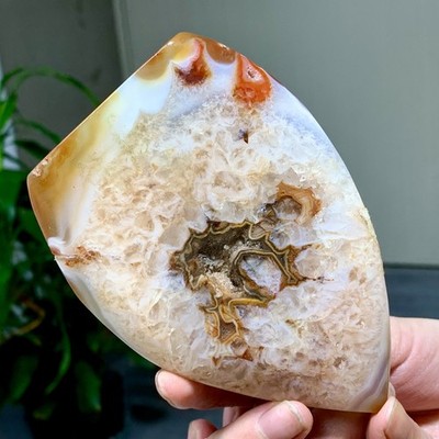 251G  Natural agate amethyst crystal cave Water droplet healing