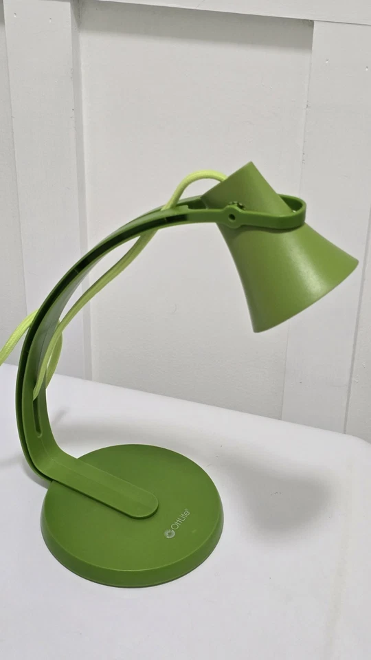 Lámpara de Escritorio LED OttLite con Coordinación de Color CordOttLite Verde Foto 2 de 4