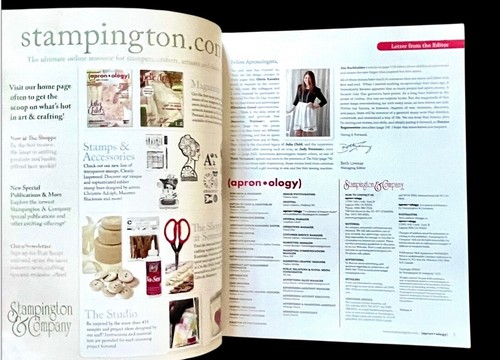 APRON-OLOGY Magazine ~ Stampington & Co ~ Vol 4 ~ Pristine Condition - Foto 3 di 7