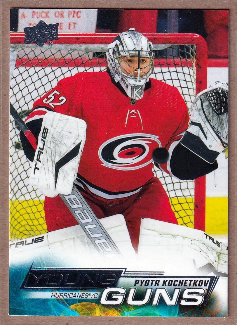 2022-23 Upper Deck Young Guns #224 Pyotr Kochetkov RC - Carolina Hurricanes