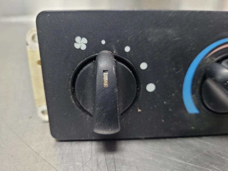 1994-2004 Ford F250 F350SD F450SD aquecedor interruptor de controle de temperatura CA preto fabricante de equipamento original - Imagem 2 de 4