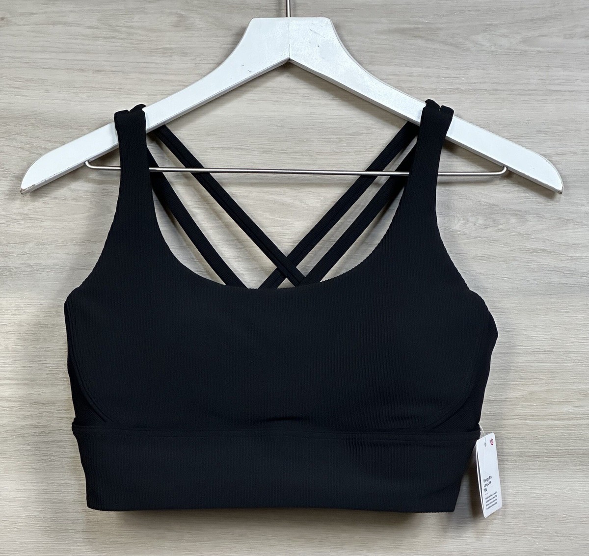 新品 ルルレモン Energy Bra （サイズ4） Lululemon Energy Bra Long Line Ribbed Luxtreme Size 4 B/C Cup