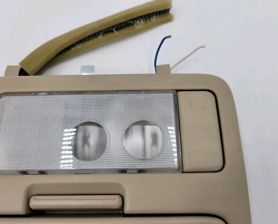 Toyota RAV4 2001-2005 techo superior cúpula mapa luz techo corredizo botón consola OEM Foto 3 de 4