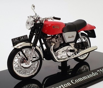 Atlas Editions Maßstab 1:24 4 658 103 - 1969 Norton Commando 750 Motorrad - rot
