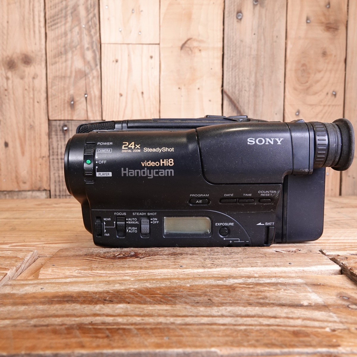 Sony Handycam CCD-TR750E Hi8 Video 8 Camcorder - Spares or Repair