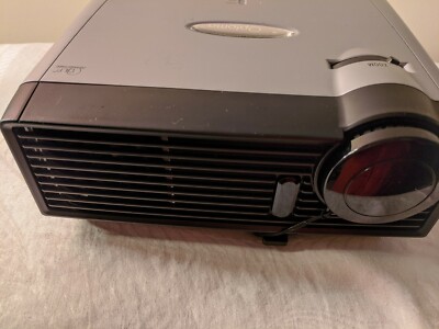 OPTOMA DS305 DLP LCD Projector W/ AUX VGA Cables, Power Cord Remote Bundle