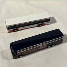 Disney Parks Bus Die Cast Vehicle Set Of 2 B72