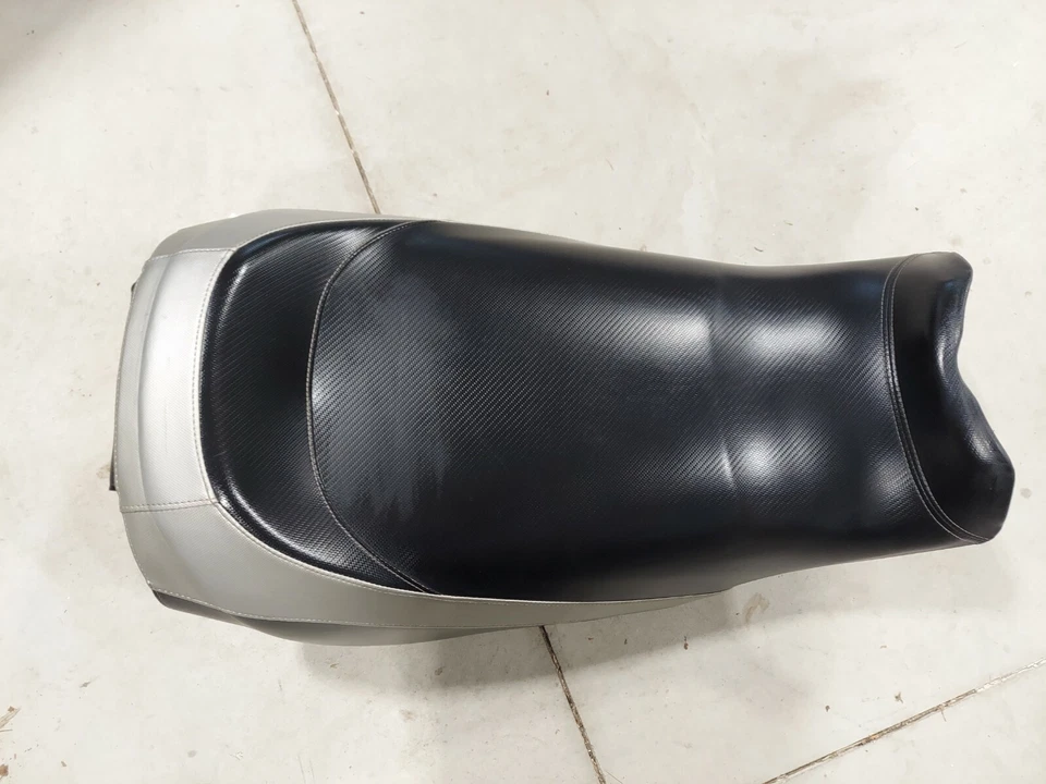 03-07 Skidoo Mach Z Seat Rev GSX 600 800 Renegade Black Silver REV  - Image 2 of 4