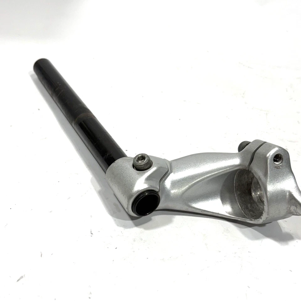 Suzuki Inazuma GW250 2013 A 2018, manillar y soporte, P/N 56211-48H00 Foto 4 de 4