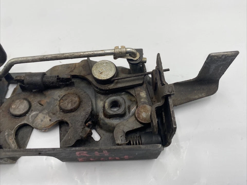 Chevrolet G20 1993 furgoneta pasajero derecho pestillo puerta delantera OEM Foto 3 de 4