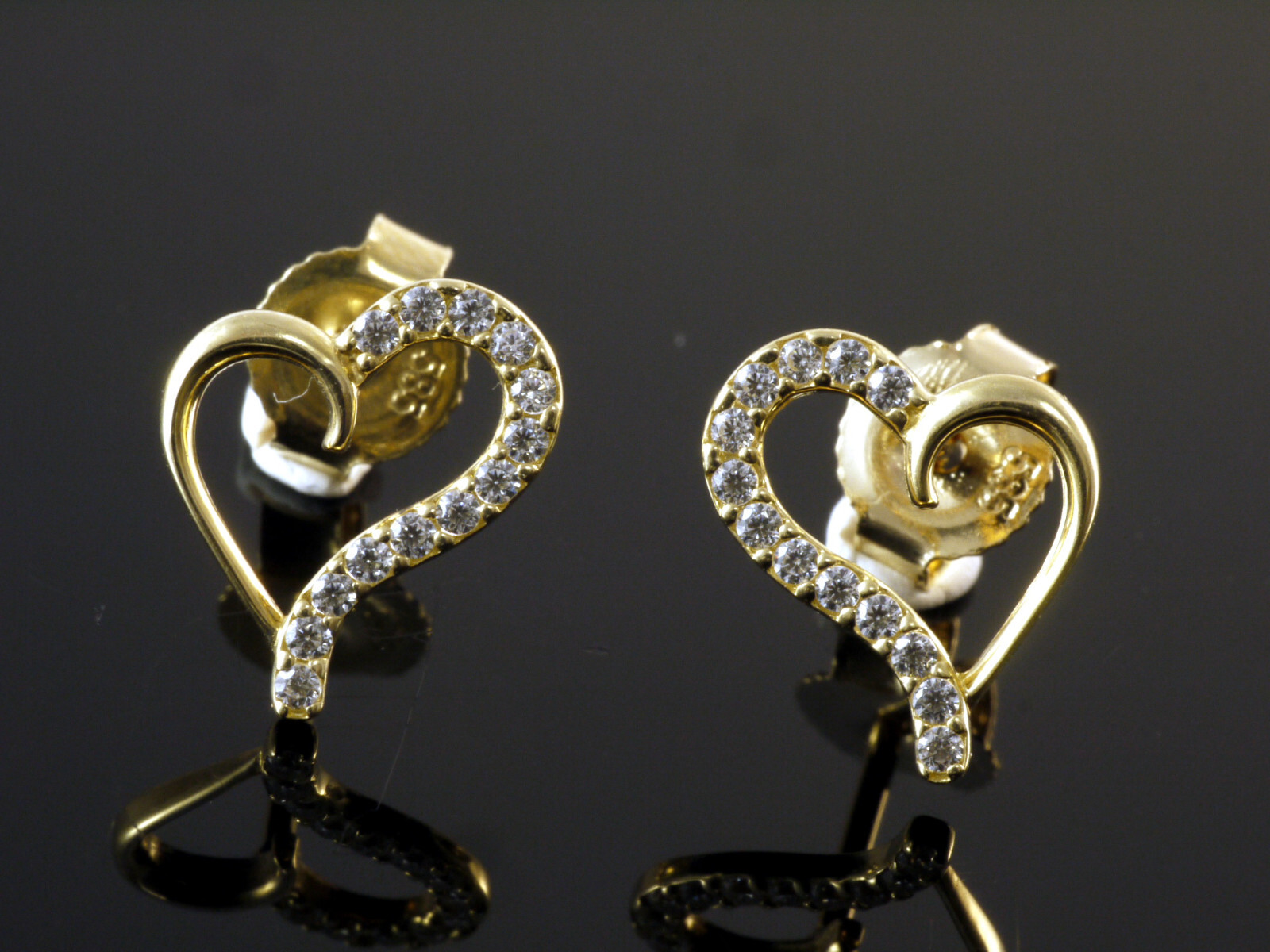 585 Gold Herz Ohrstecker 1 Paar 9,8 mm Grösse mit Zirkonia