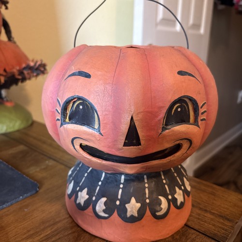 Pumpkinny, Jack-O’-Lantern Papier-Mâché Bethany Low Designs/Johanna Parker