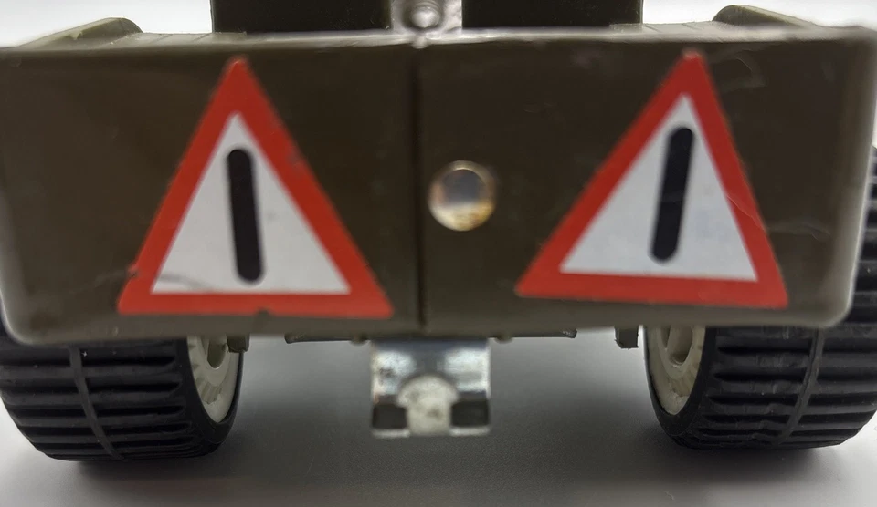 Jeep vintage Tonka Toys acero prensado verde ejército años 70? Foto 4 de 4