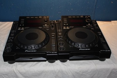 (2) Pioneer CDJ-900 CDJ Pro DJ Player Turntables