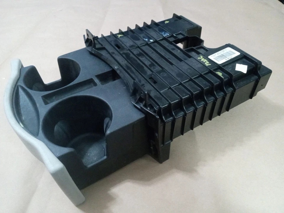 Portavasos Dodge Caravan 2011-2016 Chrysler Town Country 2011-2020 1PE37BD1AB Foto 3 de 4