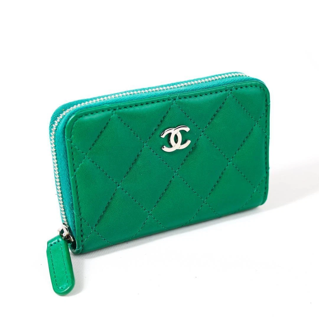 Chanel Matelasse Lambskin Coin Purse Green Si Louver Fittings