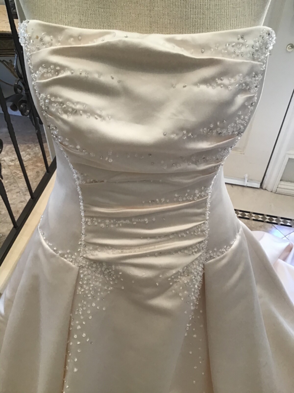 Picture 2 of 5