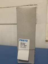 Festo Pressure Sensor SDE3-V1D-B-HQ4-2P-M8 540196 24V