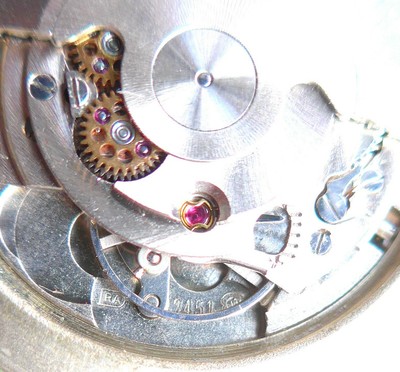 ETA 2451: gut erhaltenes SEPARATES UHRWERK aus Schweizer Produktion, ca.  1965 | eBay