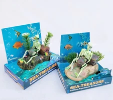 Air Driven Skeleton Sailor on rocks jewel-box Decoration Decor for Aquarium Tank