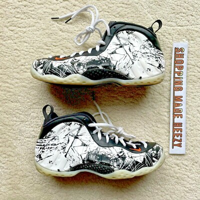 Nike Air Foamposite One Shattered Backboard Sneakers size 10.5, white with black Nike Air Foamposite One Shattered Backboard Men main image 2