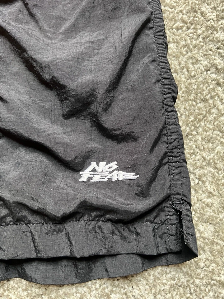 Pantalones Cortos Y2K No Fear Para Hombre Negros Bañador Forrados Bolsillos 00’s Talla Grande Foto 3 de 4