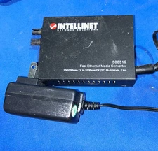 Intellinet Fast Ethernet Media Converter (506519); Include Switch Power Supply
