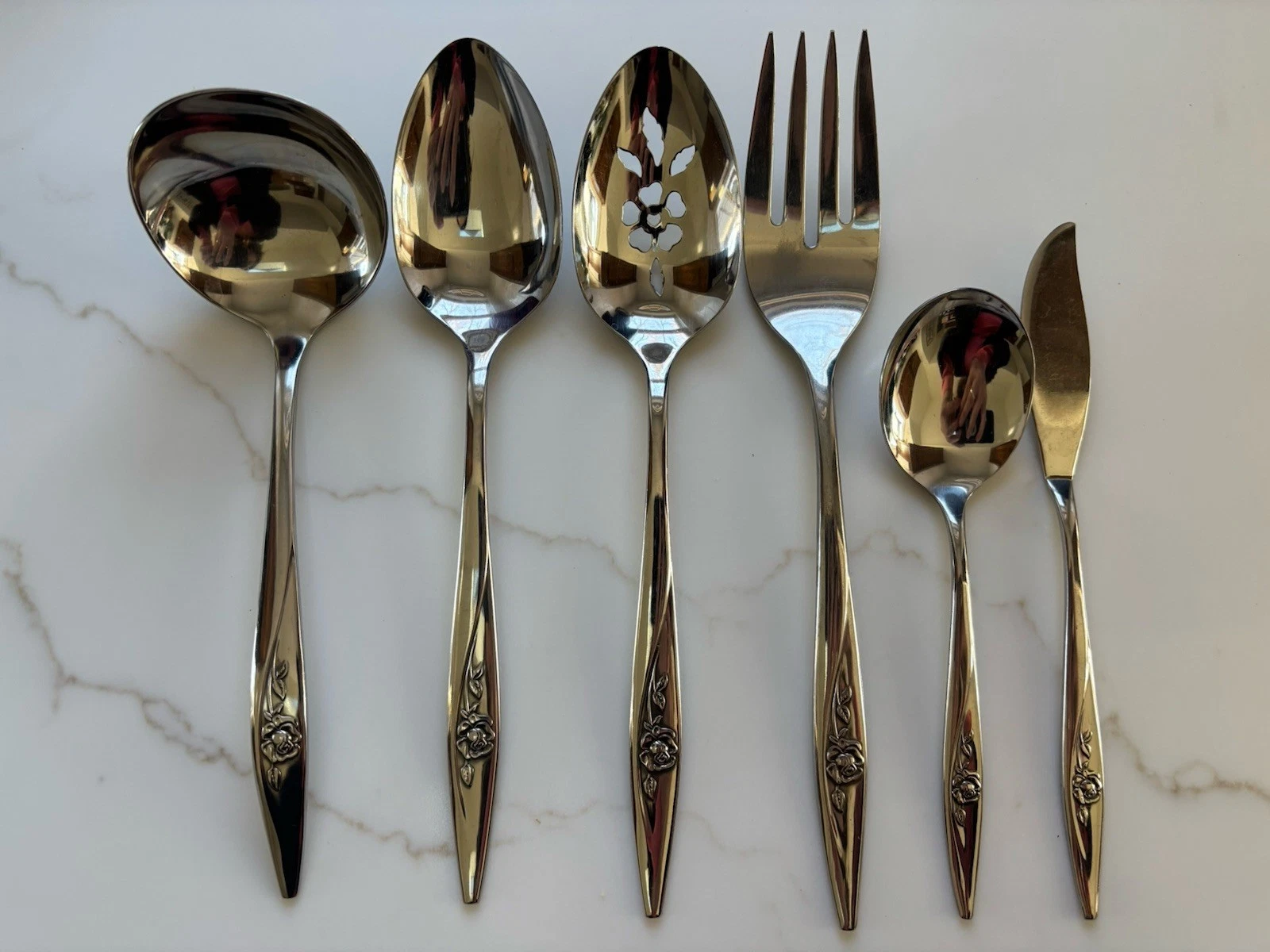 Oneida - LASTING ROSE - lot of 6 serving pieces NEAR MINT