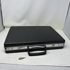Samsonite VTG. 1970 s Executive Hard Shell Briefcase w/Key