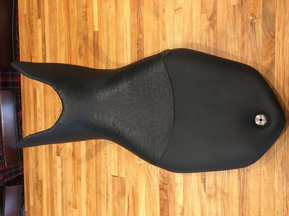 Asiento de cuero de avestruz original Tom Simmons (Phukko) para Ducati Hypermotard 08-12 Foto 3 de 4