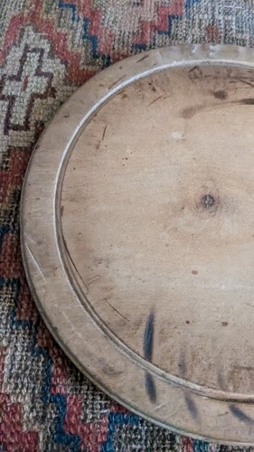 Antique Early Primitive Wood Carved Round Bread Cutting Board 11" - Picture 2 of 7