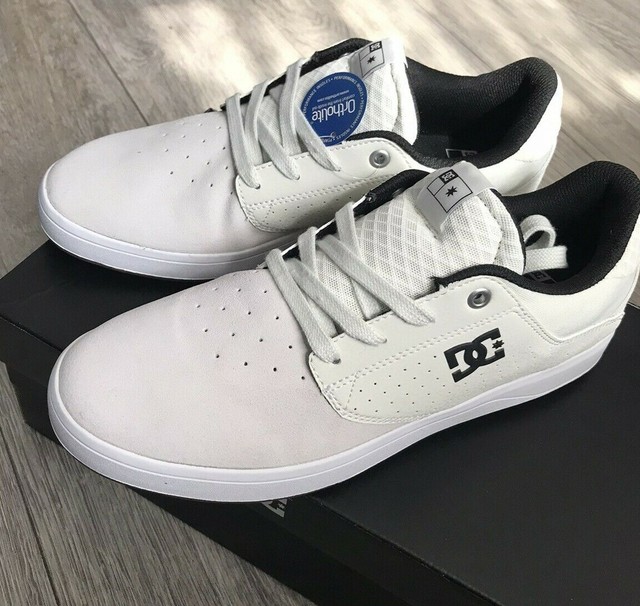 skateboard shoes uk