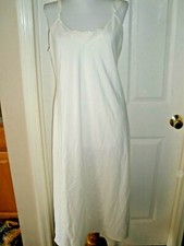 Vintage Vanity Fair Nightgown Off White Size 36 EUC