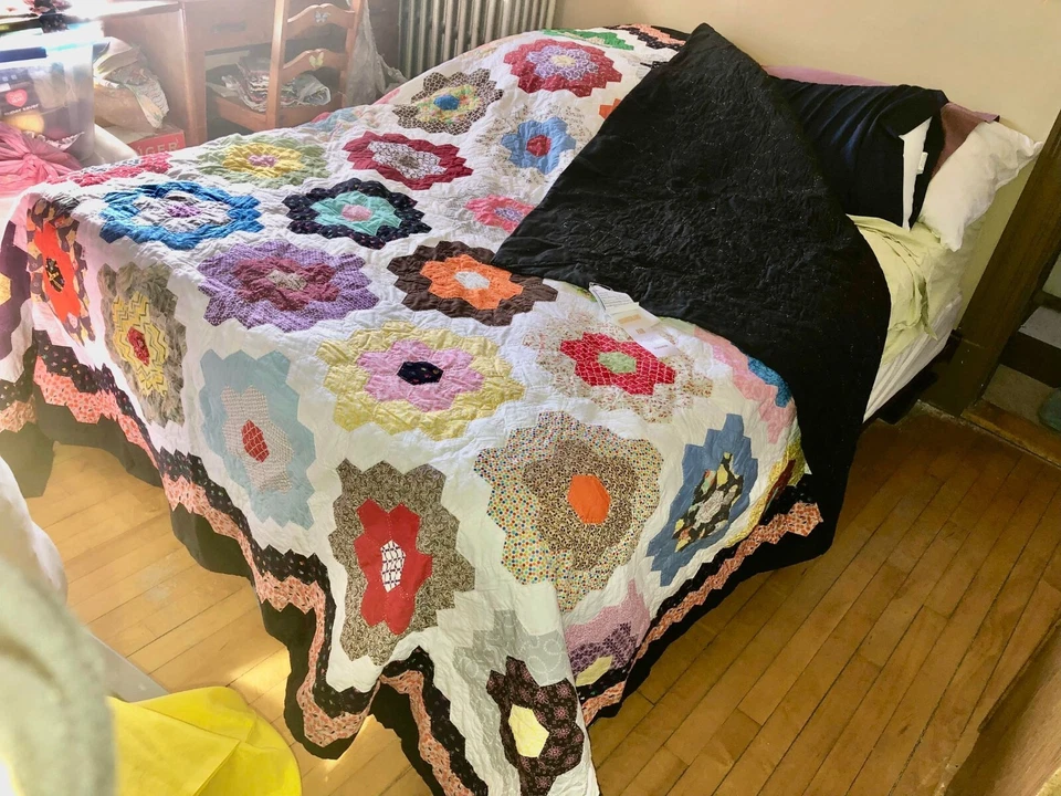 Precioso Edredón Casero - Jardín Flor Abuela - Foto 2 de 4