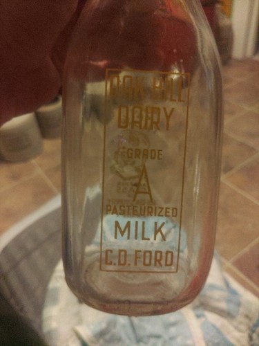Quart ACL Oak Hill Dairy Milk Bottle C.D. Ford Proprietor South Boston, Virginia