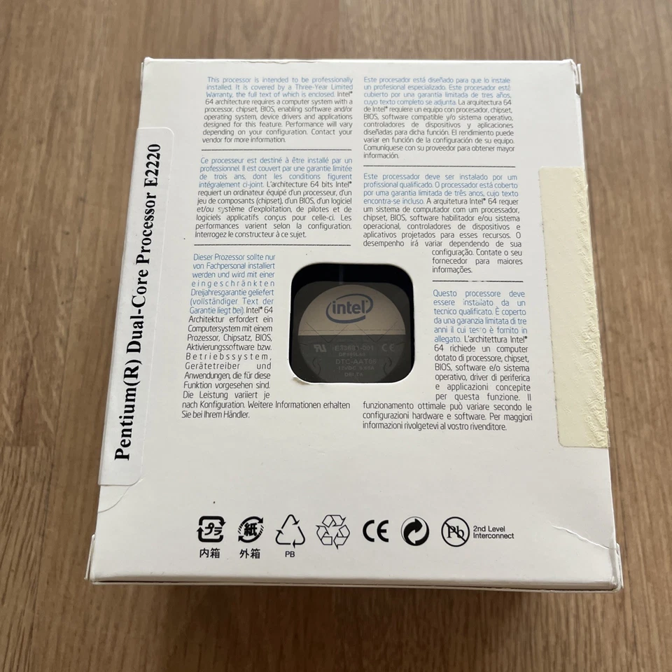 Intel BX80557E2220 SLA8W Pentium Processor E2220 1M 2.40 GHz, 800 MHz Retail Box - Image 2 of 4