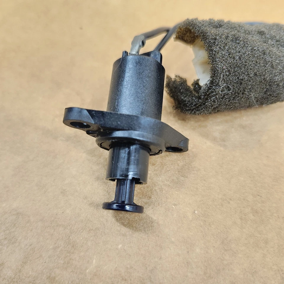 C4 Corvette Rear Window Hatch Ajar Switch & Screws Courtesy Light GOOD OEM 84-96 - Image 3 of 4