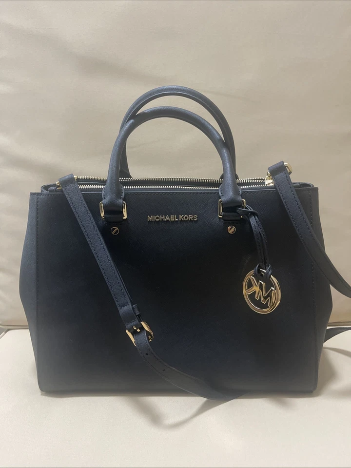 Bolso Michael Kors Grande Sutton Saffiano Cuero Bolso Negro $398 Foto 2 de 4