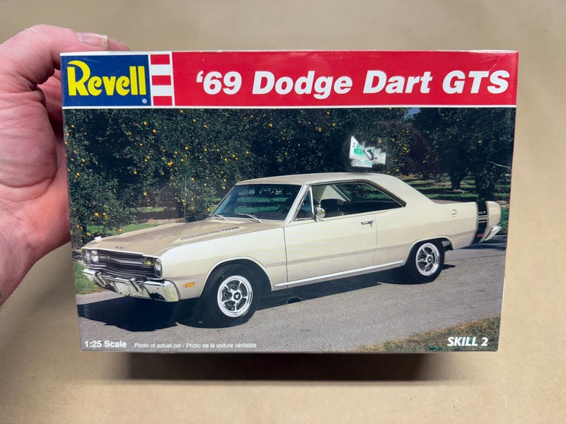 1995 Revell 1969 Dodge Dart GTS 1/25 Scale Plastic Model Kit 7603 Factory Sealed