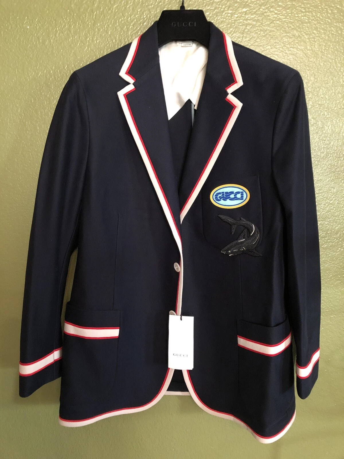 Giacca toppa piscina 100% autentica GUCCI squalo marino e ""Gucci"" con logo $4.200 + tasse