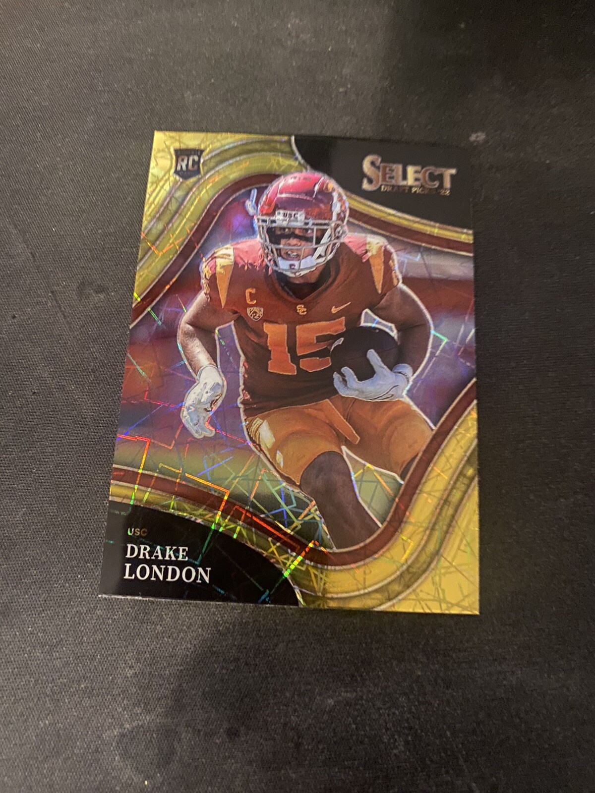 2022 #107 Drake London Panini Select Draft Picks Field Level Gold Lazer Prizm