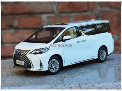 LEXUS LM300h ホワイト ミニカー 1/43 s-l400.jpg