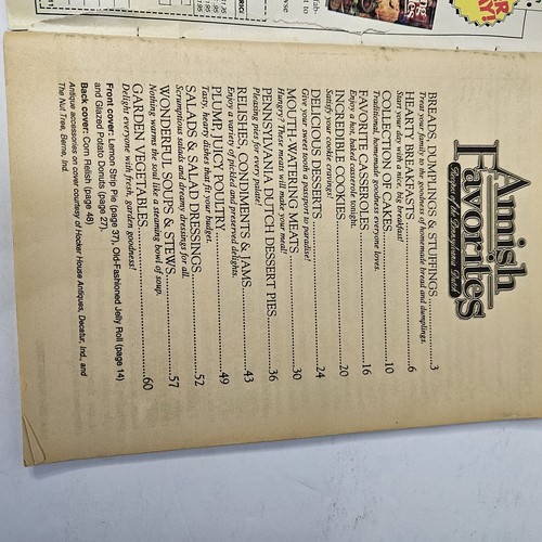 Amish Favorites - 200 Authentic Recipes - 1994 - Paperback Booklet - Picture 3 of 6