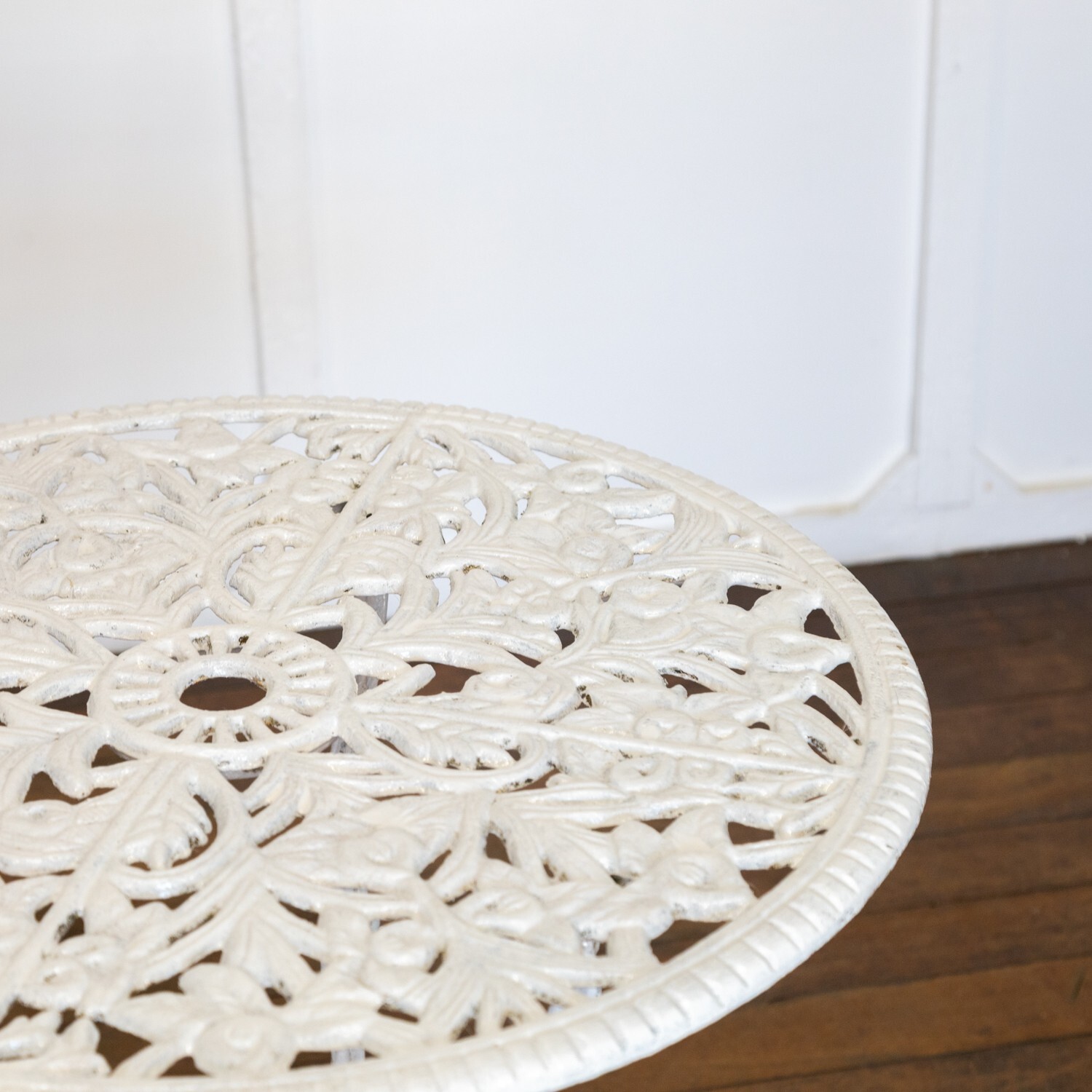 RECLAIMED CAST IRON GARDEN SET WHITE RWI8502 eBay