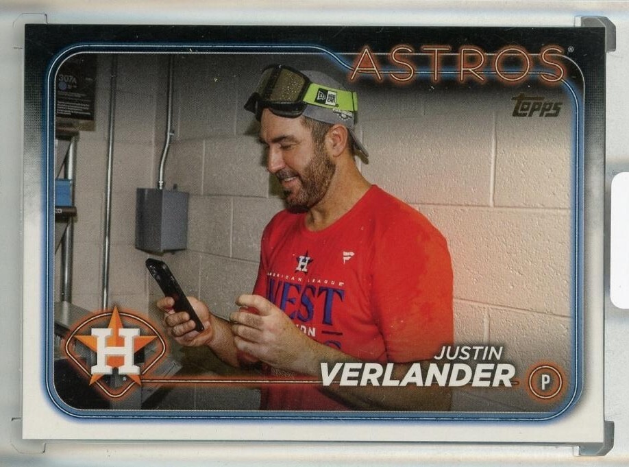 Justin Verlander 2024 Topps Series 1 Golden Mirror Image Variation #62