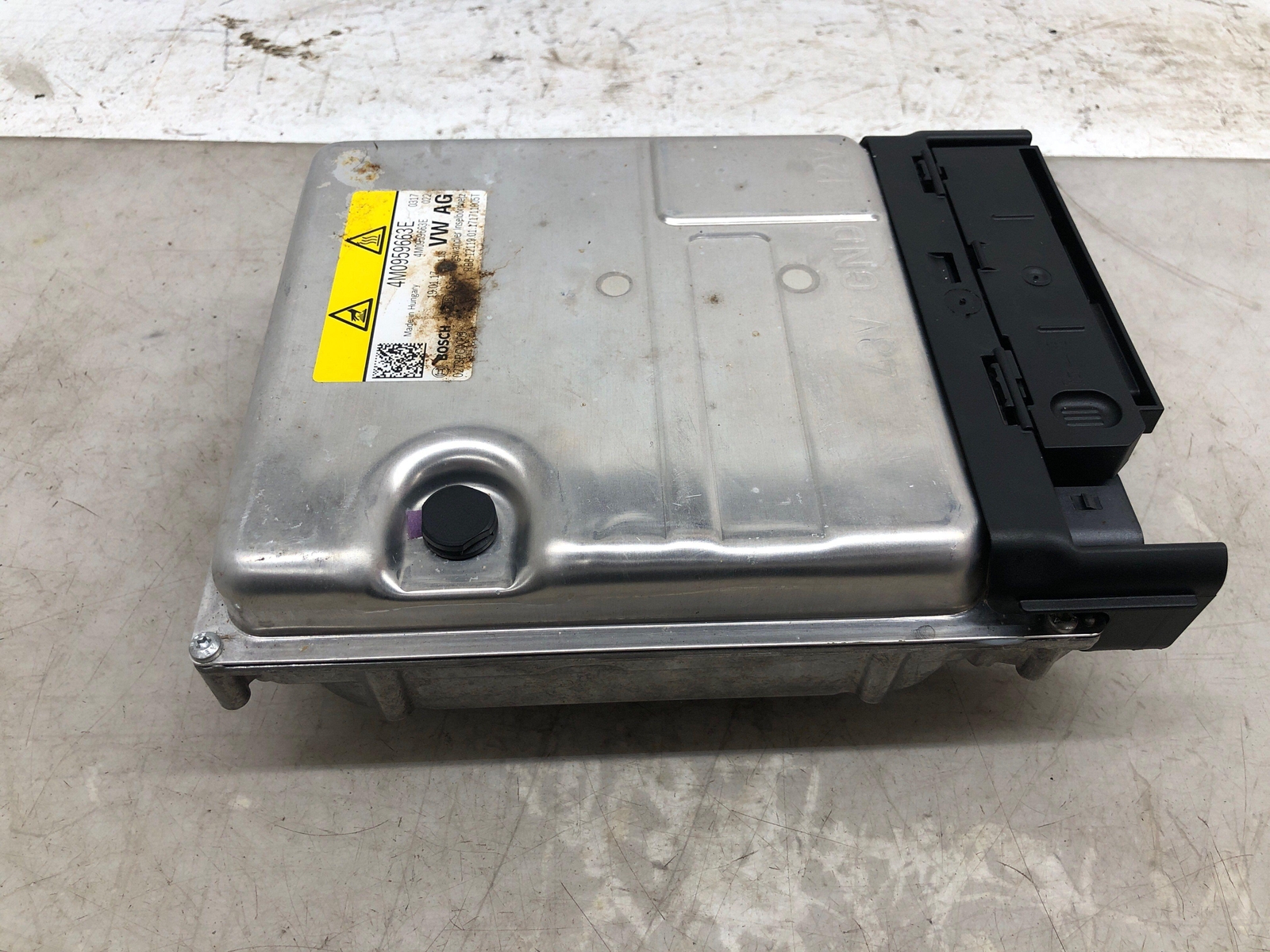 2016-2020 BENTLEY BENTAYGA VOLTAGE TRANSFORMER CONTROL MODULE UNIT 4M0959663E