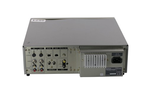 Sony EVO-9500P | Videoregistratore a cassette 8 / Hi8 - Foto 2 di 2
